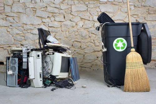 Scheduling rubbish removal service